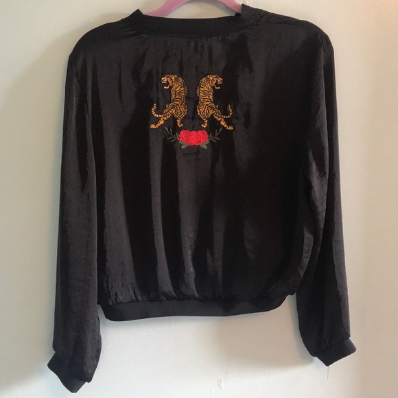 Cute Sheer Pullover - Picture 2 of 2